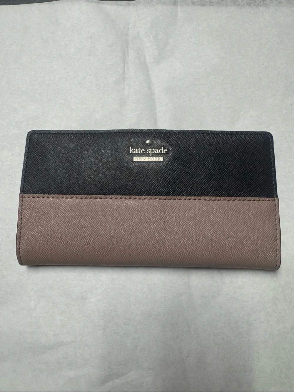 Kate Spade New York Colorblock (Two-Tone) Saffiano Leather Wallet black/mauve